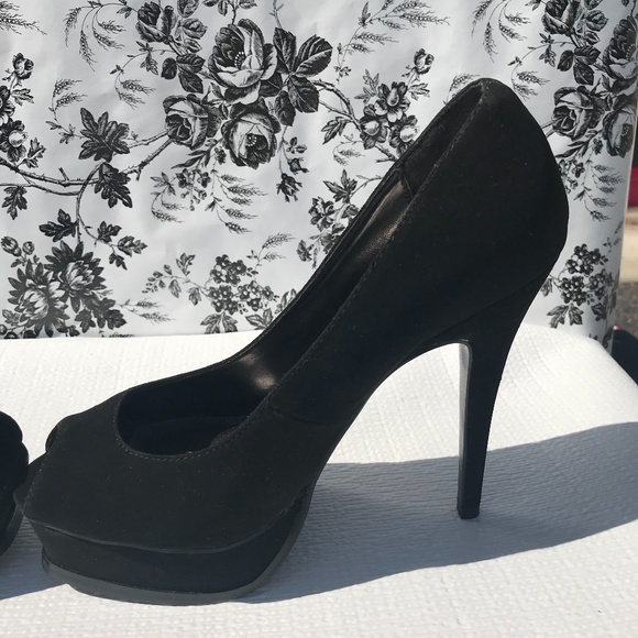 NEW Black Peep Toe Pumps - Picture 10 of 10